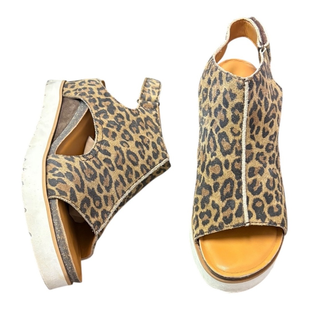 Diba True Au Pair Leopard Sandals sz 10